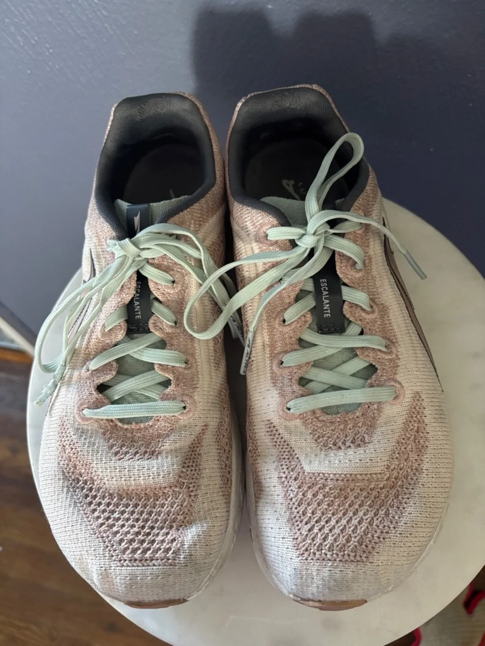 Altra Escalante light pink knit running shoes with mint laces - Picture 2 of 6